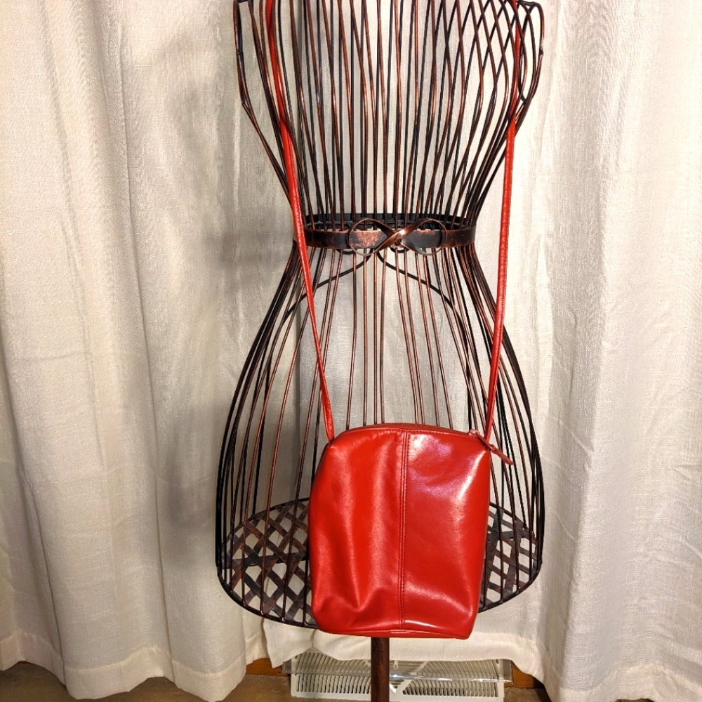 Red small Wilson's Leather Hobo bag - Picture 2 of 6